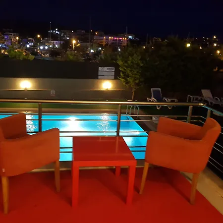 Suena Otel Çeşme